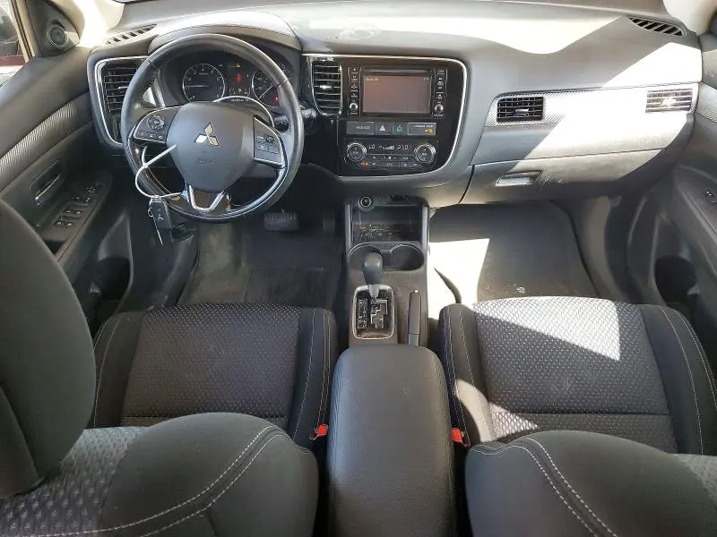 2016 MITSUBISHI OUTLANDER SE  