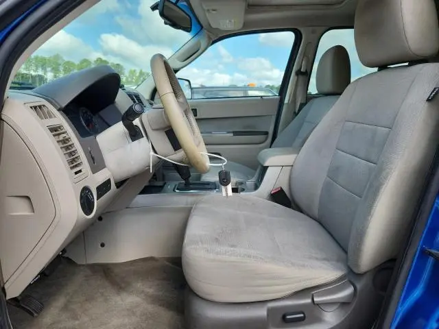 2011 FORD ESCAPE XLT  