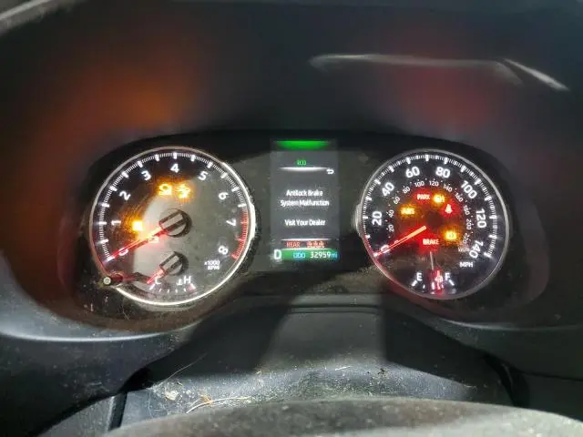2020 TOYOTA RAV4 LE  