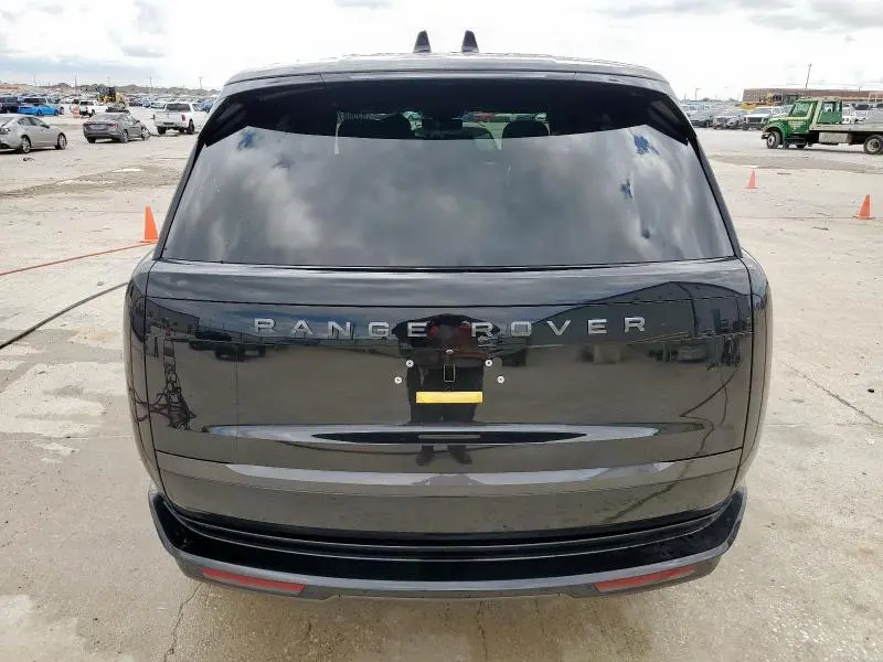 2025 LAND ROVER RANGE ROVER SE  