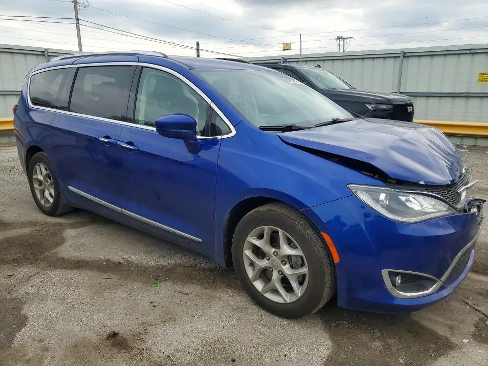 2019 CHRYSLER PACIFICA TOURING L PLUS  