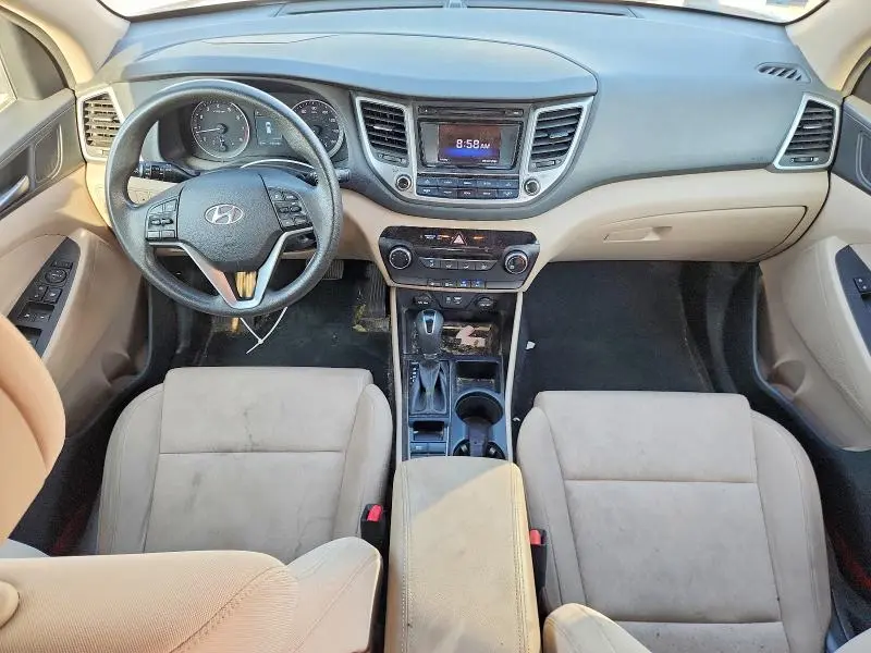 2016 HYUNDAI TUCSON SE  