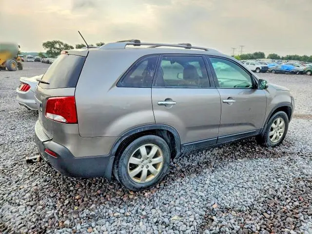 2013 KIA SORENTO LX  