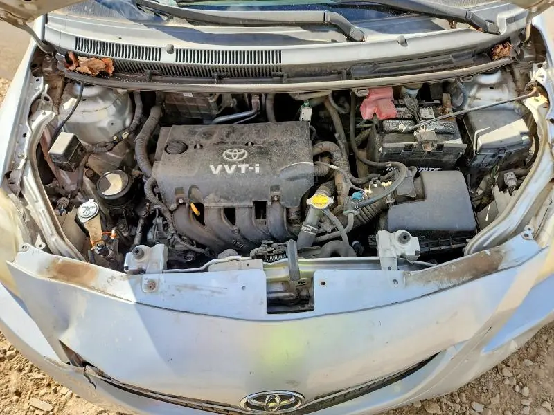 2010 TOYOTA YARIS BASE  