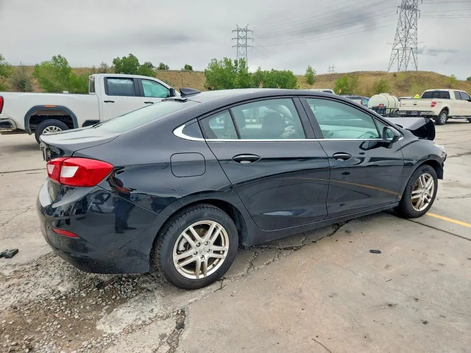 2018 CHEVROLET CRUZE LT  