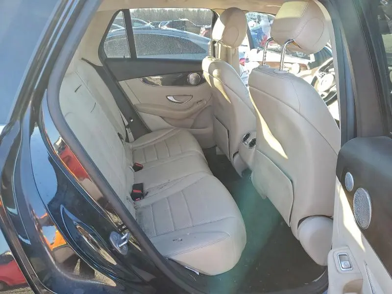 2016 MERCEDES-BENZ GLC 300  