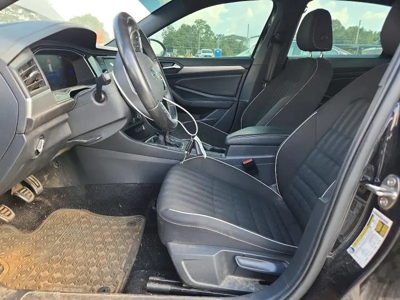 2023 VOLKSWAGEN JETTA SPORT  