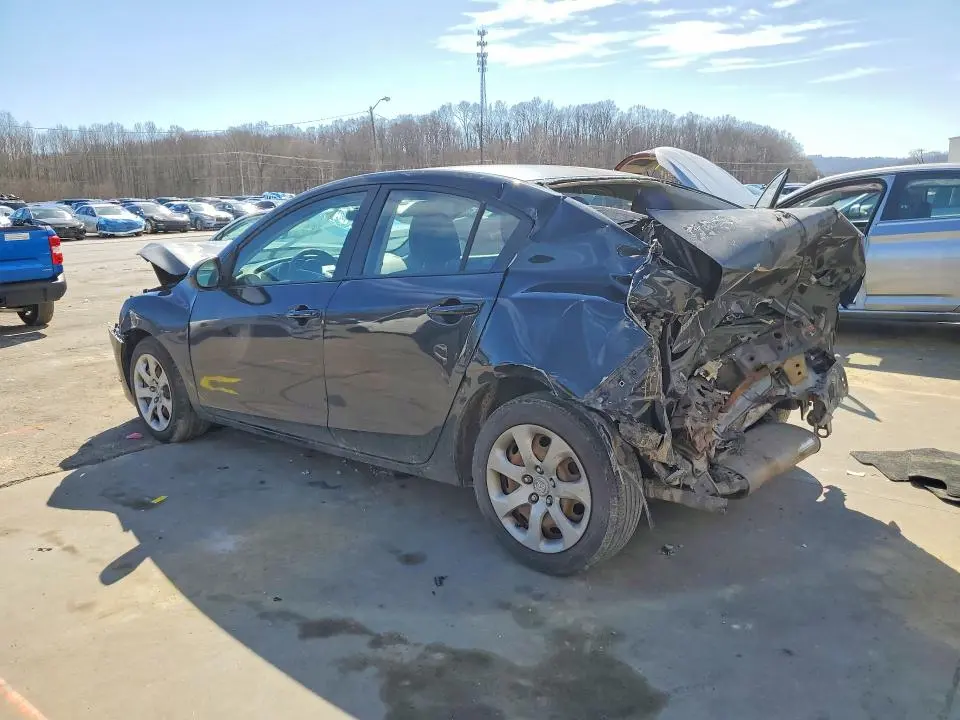2010 MAZDA 3   