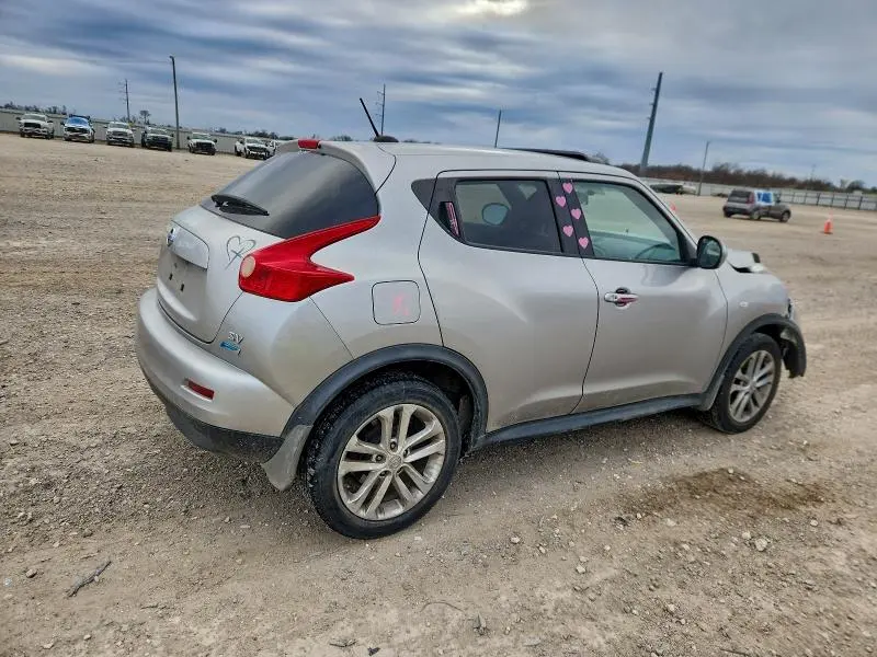 2012 NISSAN JUKE S  