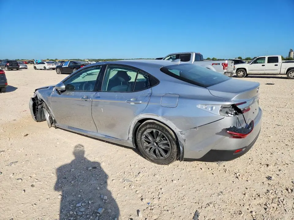 2026 TOYOTA CAMRY LE  