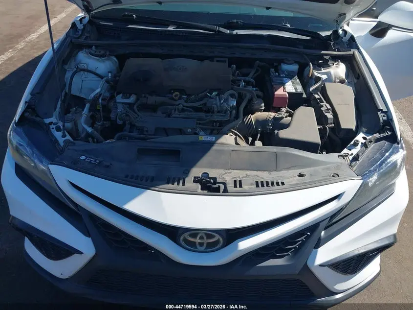 2021 TOYOTA CAMRY SE AWD