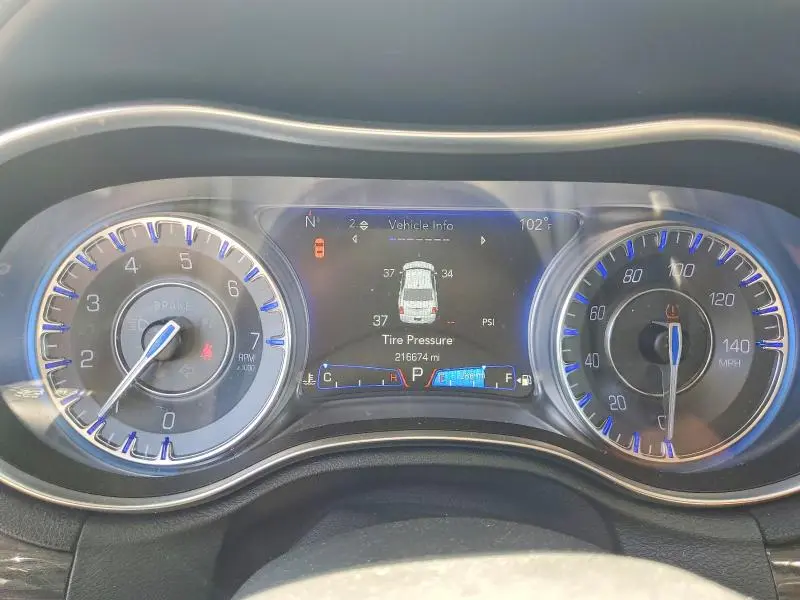 2016 CHRYSLER 300 LIMITED  