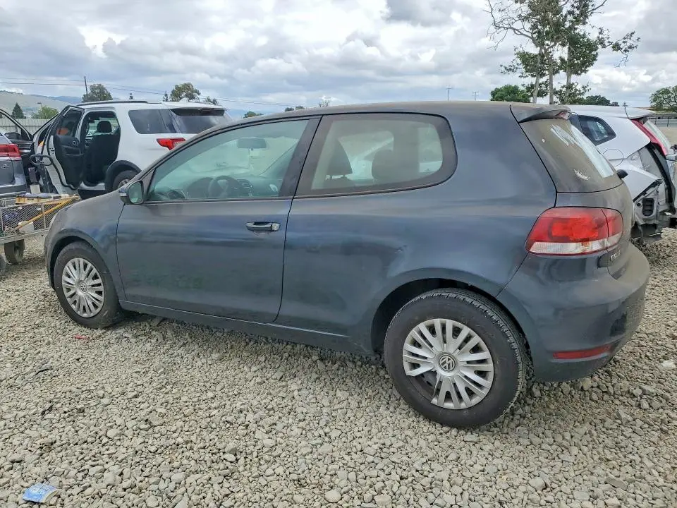 2010 VOLKSWAGEN GOLF   