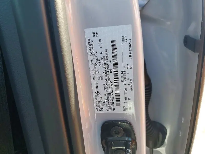 2025 FORD F150 LIGHTNING LARIAT  