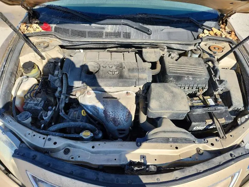 2011 TOYOTA CAMRY LE  