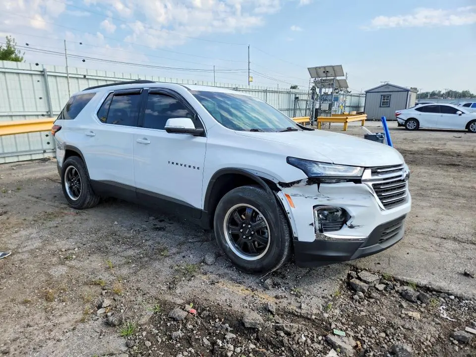 2022 CHEVROLET TRAVERSE LT  