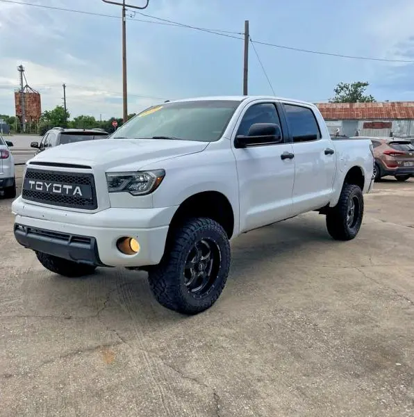 2010 TOYOTA TUNDRA CREWMAX SR5  