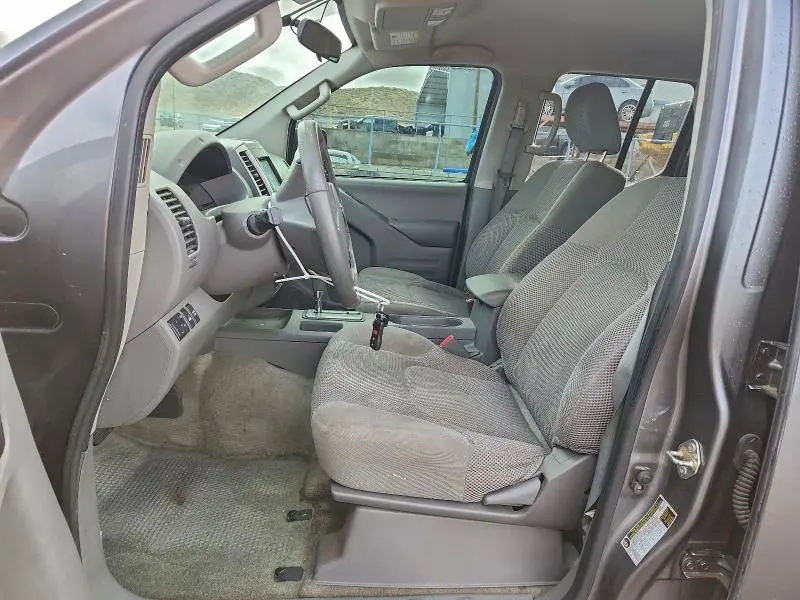 2016 NISSAN FRONTIER S  