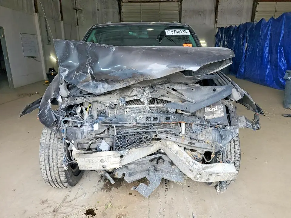 2010 TOYOTA 4RUNNER SR5  