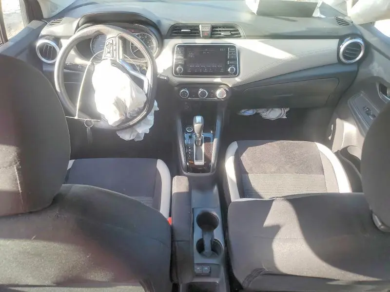 2020 NISSAN VERSA SV  