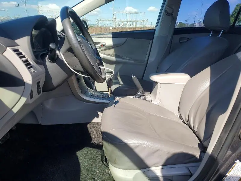 2012 TOYOTA COROLLA LE  
