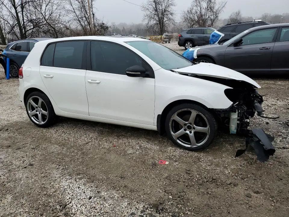 2010 VOLKSWAGEN GOLF   