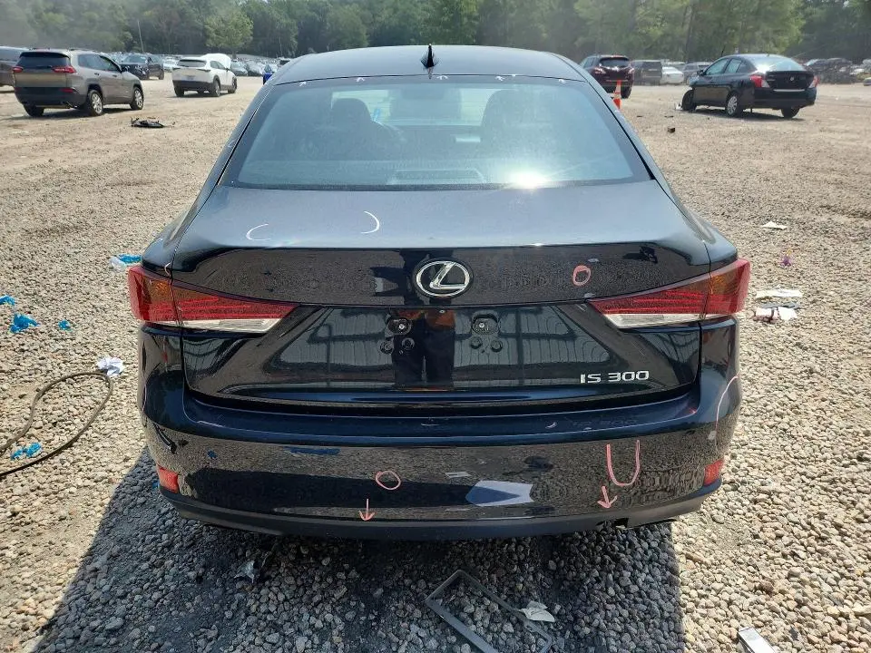 2019 LEXUS IS 300  