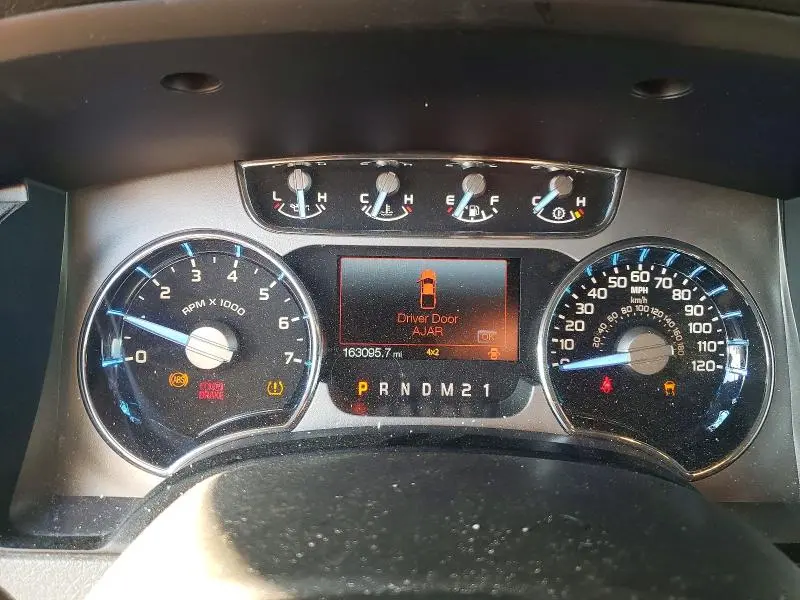 2011 FORD F150 PLATINUM  
