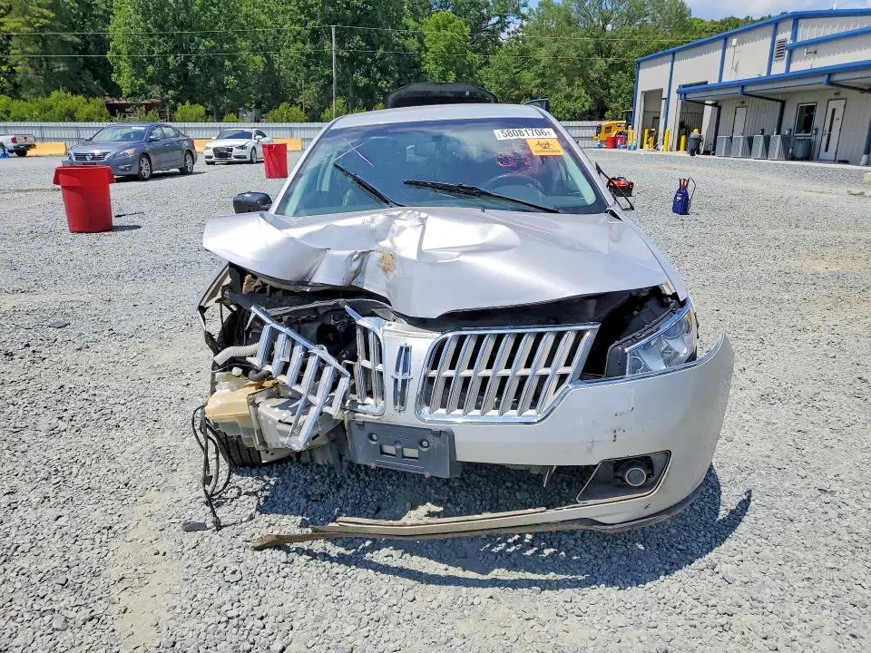 2010 LINCOLN MKZ   