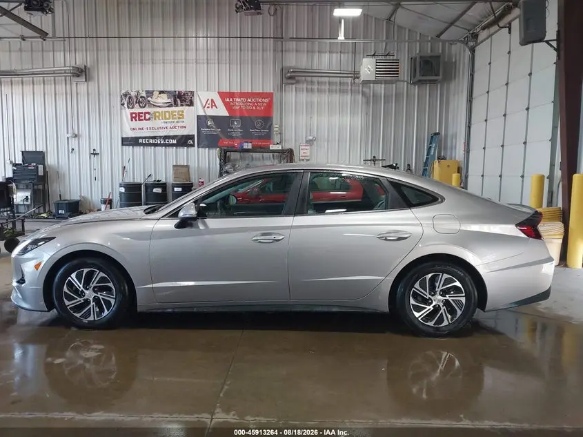 2021 HYUNDAI SONATA BLUE