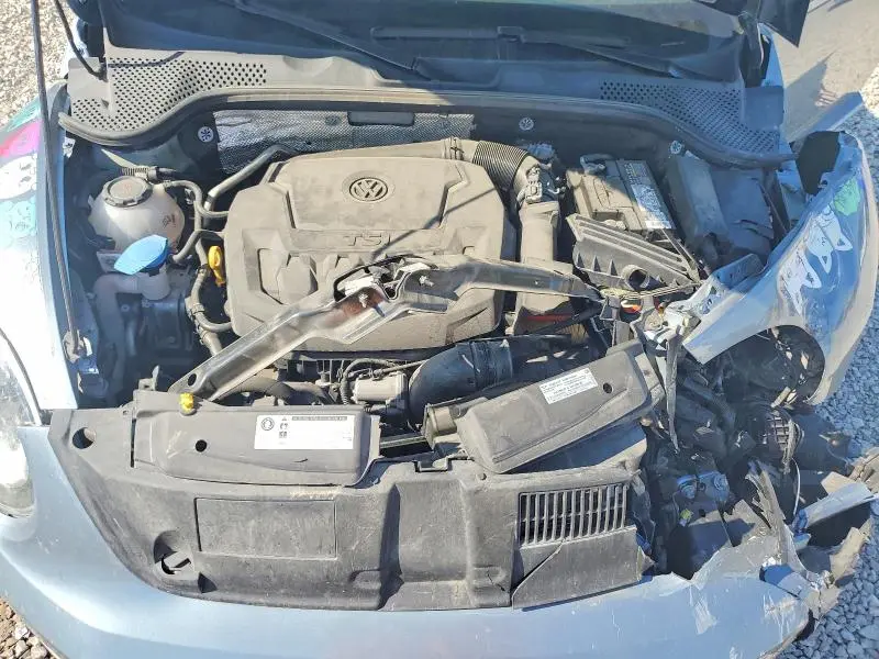 2019 VOLKSWAGEN BEETLE S  