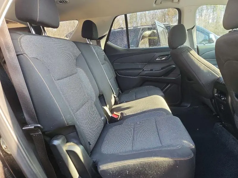 2021 CHEVROLET TRAVERSE LS  