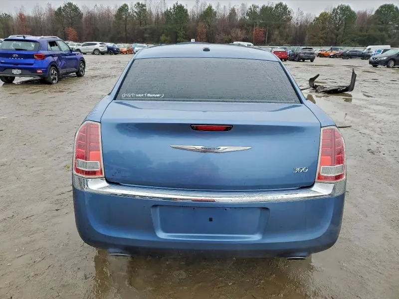 2011 CHRYSLER 300 LIMITED  