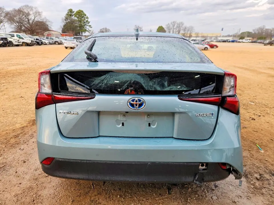 2022 TOYOTA PRIUS LE  