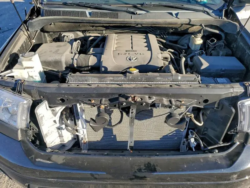 2011 TOYOTA TUNDRA CREWMAX SR5  