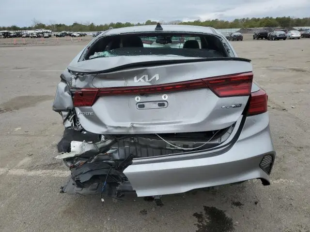 2024 KIA FORTE GT LINE  