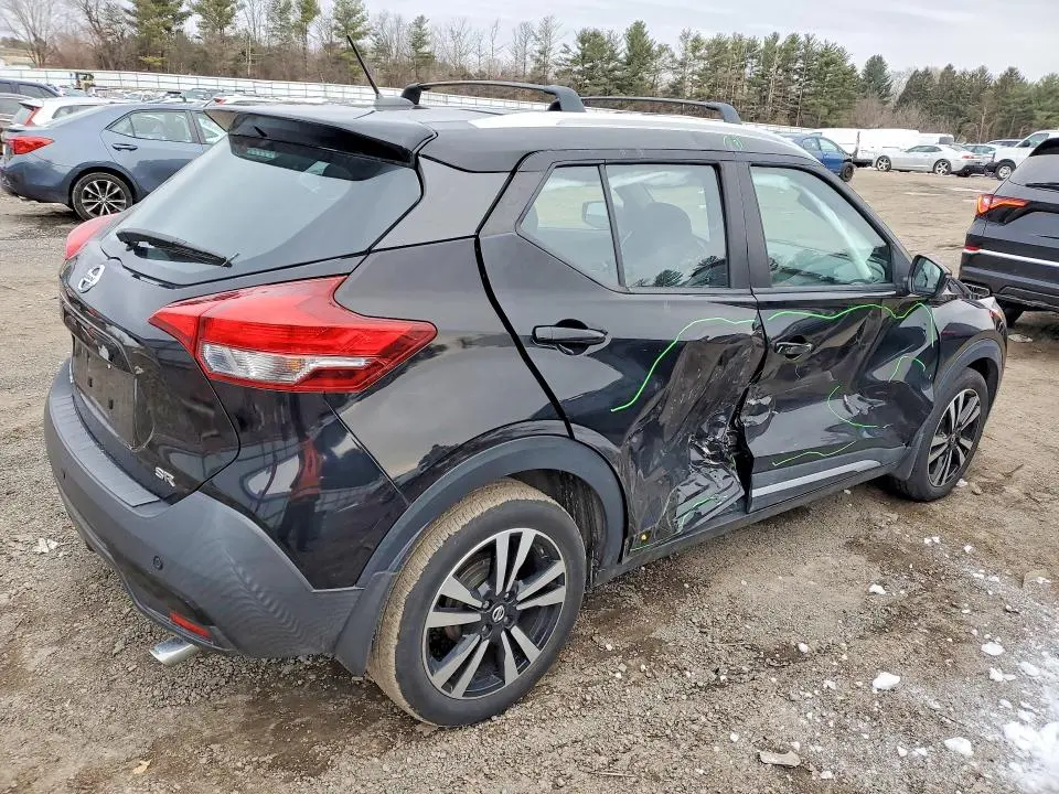2019 NISSAN KICKS SR  