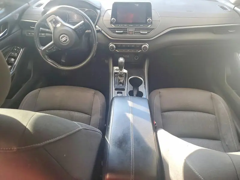 2021 NISSAN ALTIMA SV  