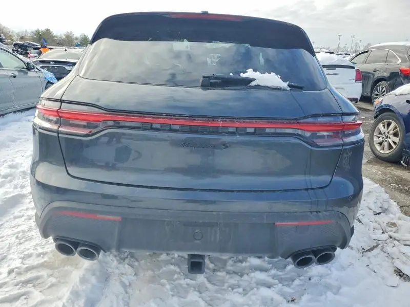 2024 PORSCHE MACAN S  