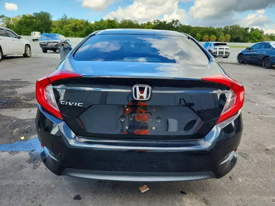 2018 HONDA CIVIC LX  