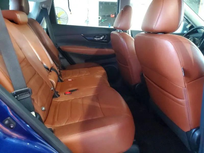 2017 NISSAN ROGUE SL  