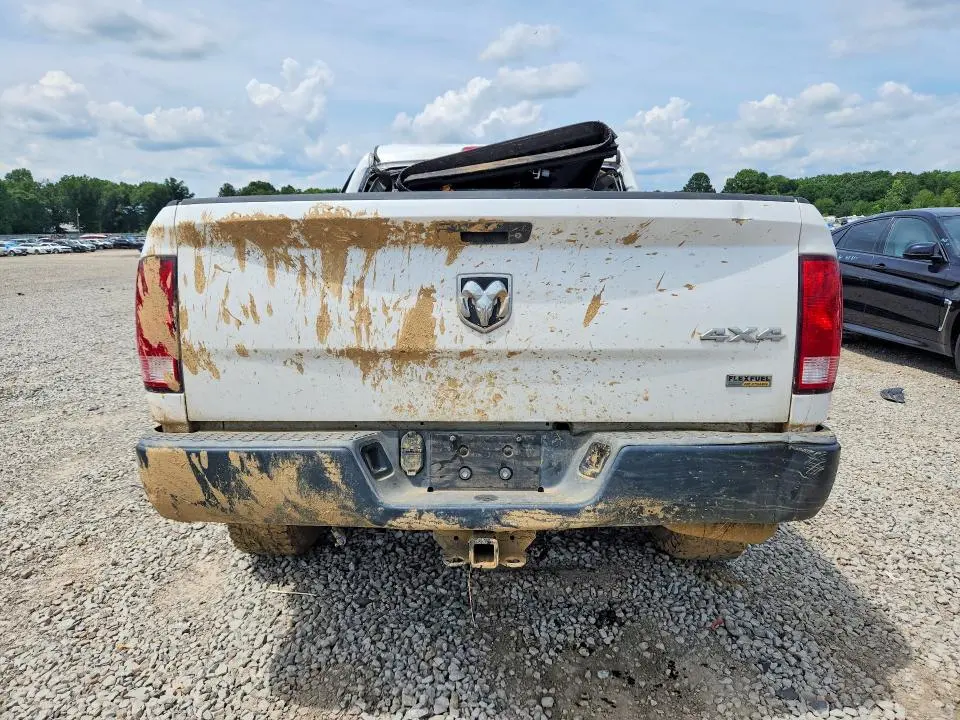 2016 RAM 1500 ST  