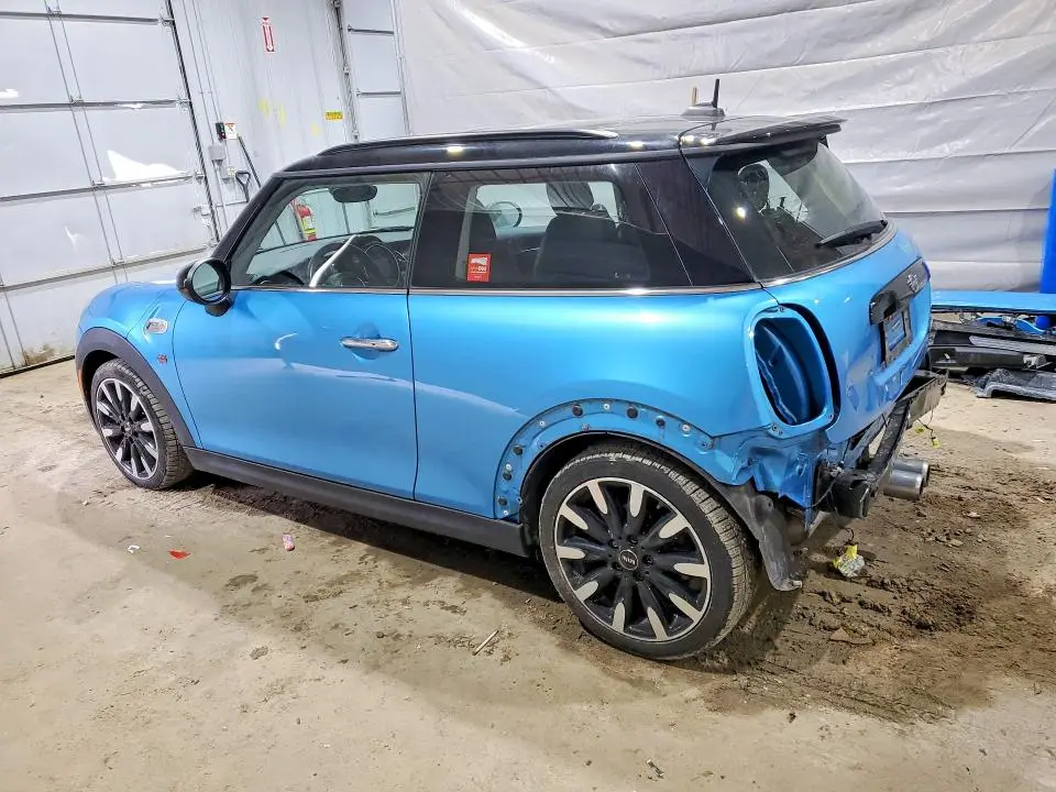 2019 MINI COOPER S  