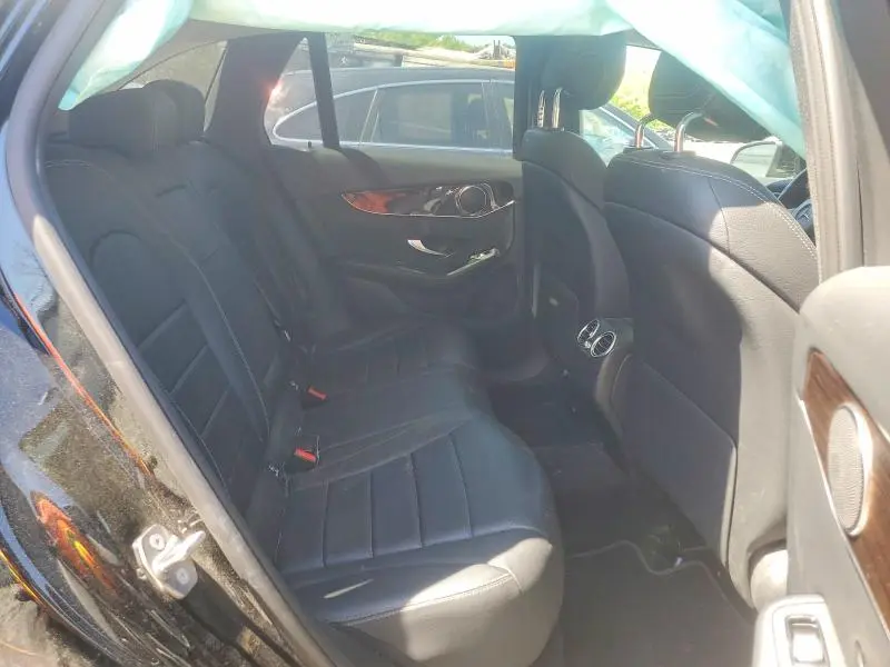 2019 MERCEDES-BENZ GLC 300 4MATIC  