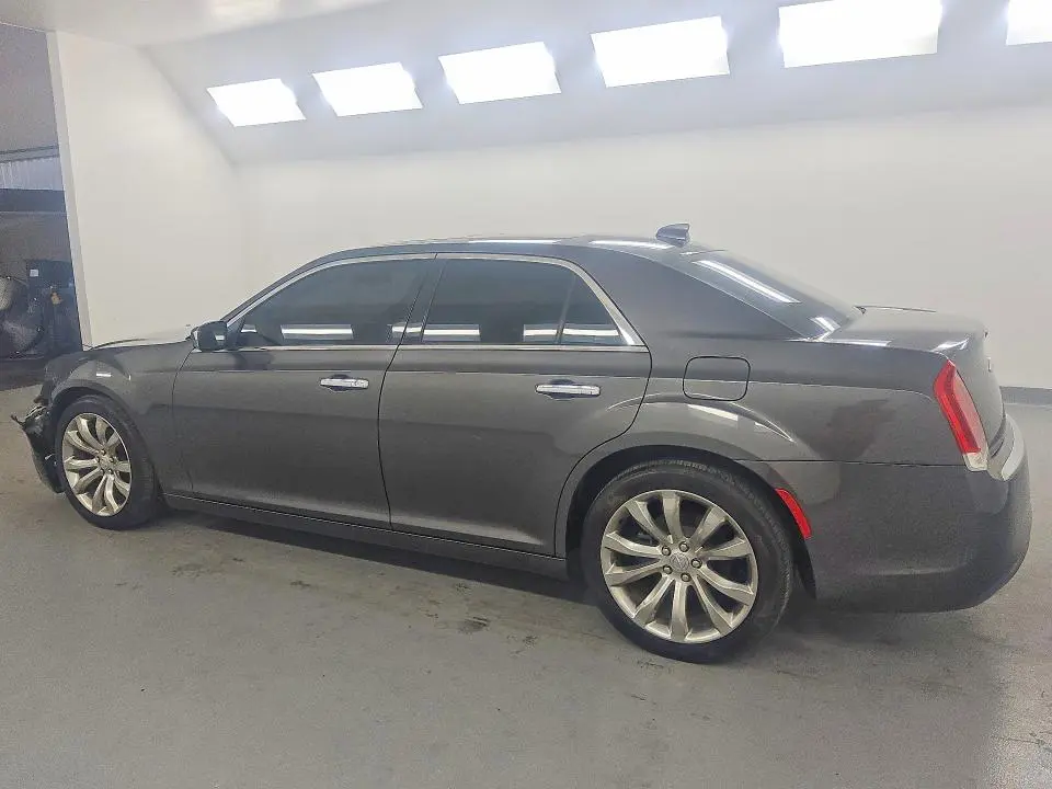 2018 CHRYSLER 300 LIMITED  