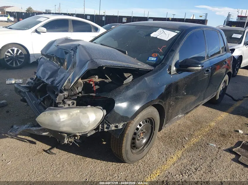 2013 VOLKSWAGEN GOLF 2.5L 4-DOOR