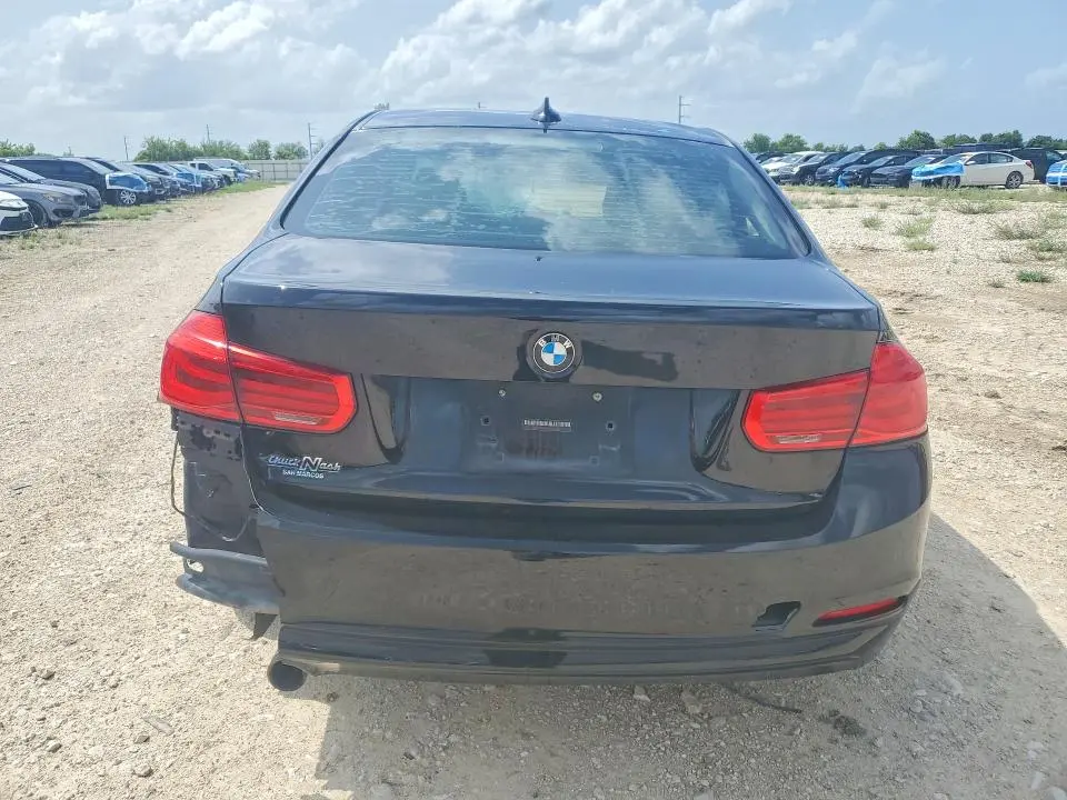 2017 BMW 320 I  