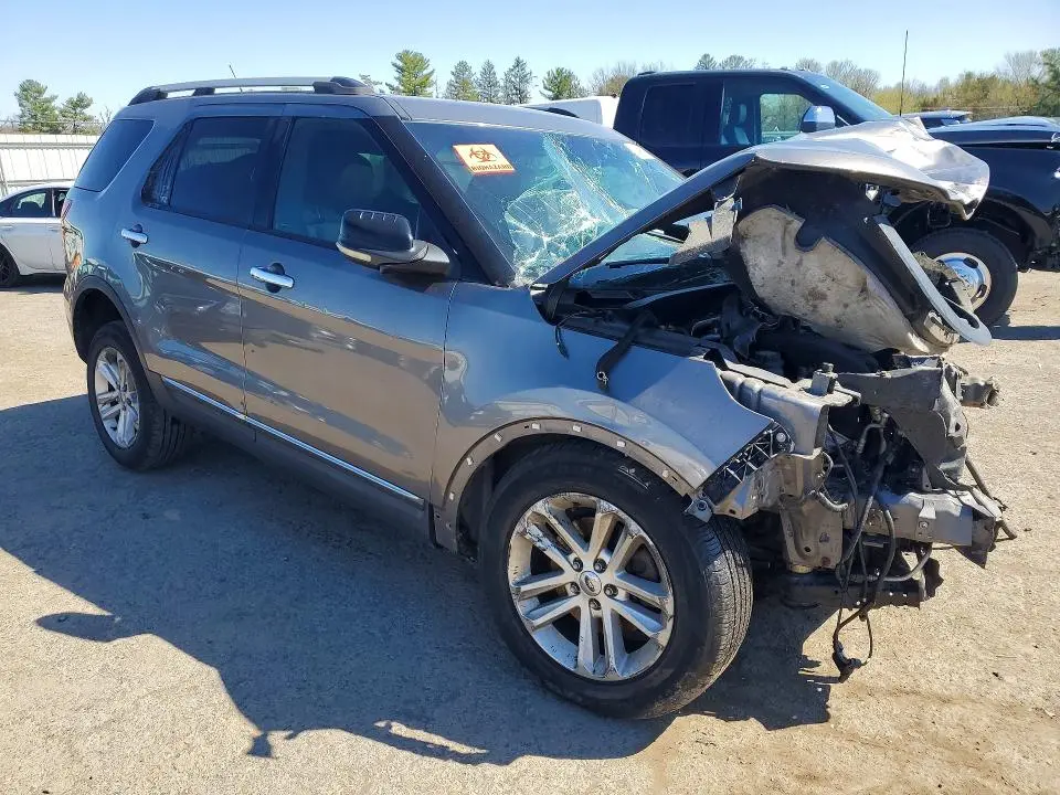2011 FORD EXPLORER XLT  