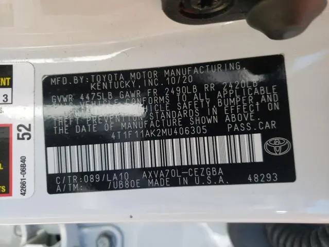 2021 TOYOTA CAMRY XLE  