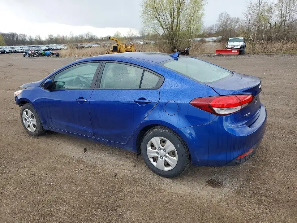 2017 KIA FORTE LX  